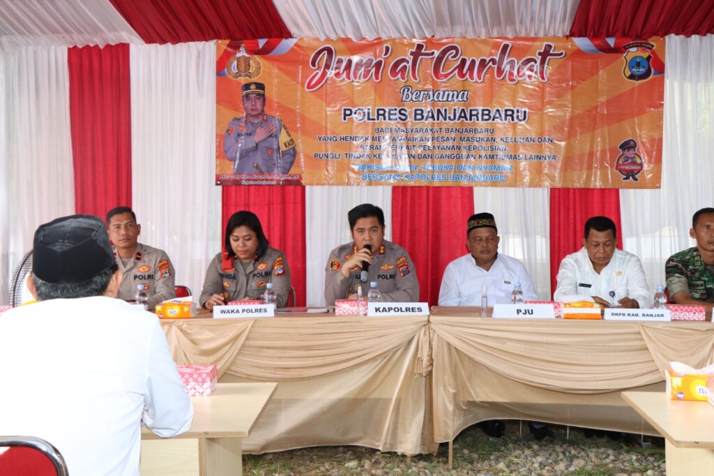 Jum’at Curhat, Kapolres Banjarbaru Terima Aspirasi Dan Informasi Masyarakat Kecamatan Beruntung Baru