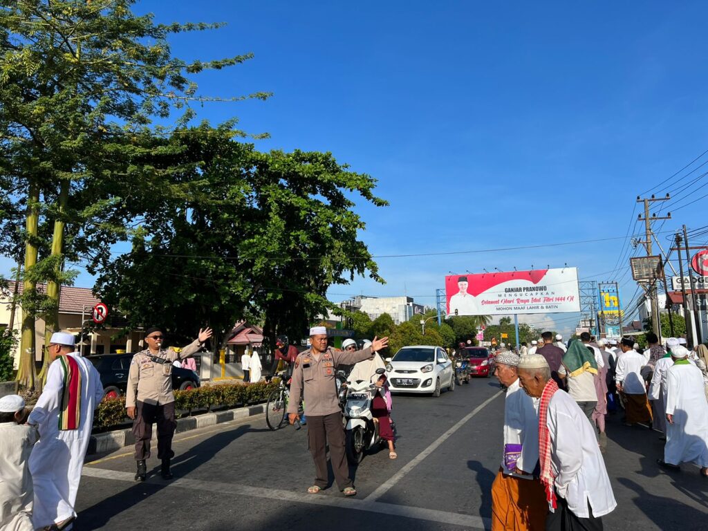 Polres Banjarbaru Beserta Jajaran Amankan Jalannya Sholat Idul Adha 1444 H