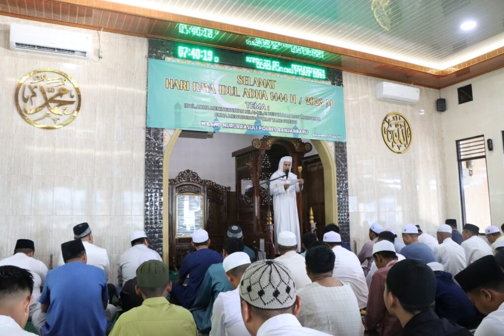 Polres Banjarbaru Gelar Ibadah Sholat Idul Adha dan Pemotongan Hewan Qurban