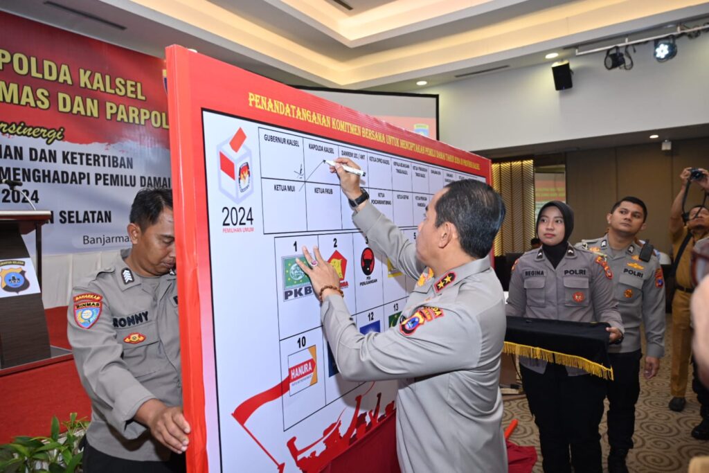 Kapolda Kalsel dan Perwakilan Ormas Serta Parpol Bersatu Dalam Upaya Pemilu Damai 2024