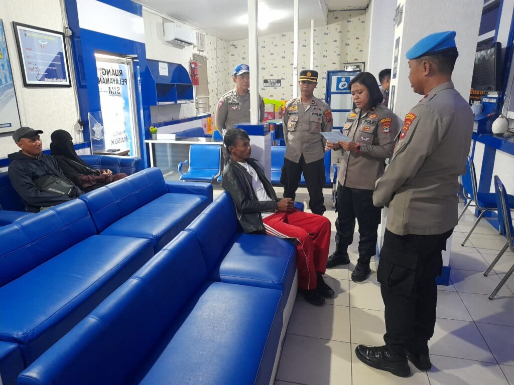 Tingkatkan Pelayanan, Wakapolres Banjarbaru Pimpin Sidak Di Ruang SIM Dan Gakkum Lantas