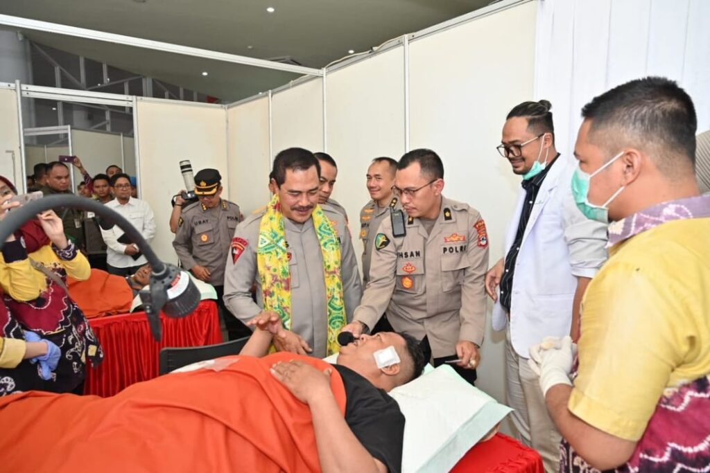 Wakapolri Tinjau Bakti Kesehatan Polri Presisi Untuk Negeri Di ULM Banjarmasin