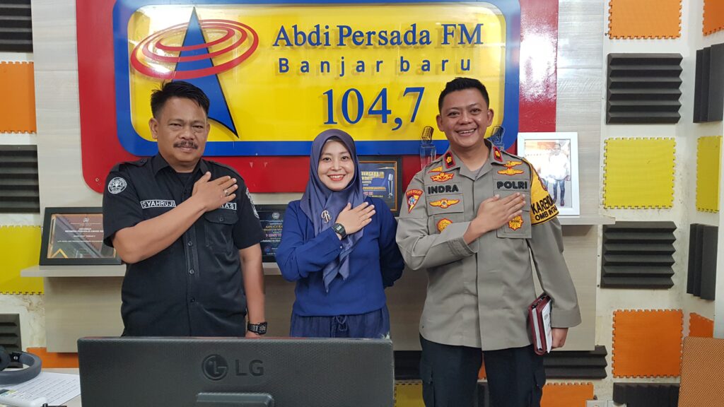 Kabag Ops Hadiri Dialog Interaktif Dengan Tema “Pemilu Damai, Polri Netral” Di Radio Abdi Persada 104,7 FM