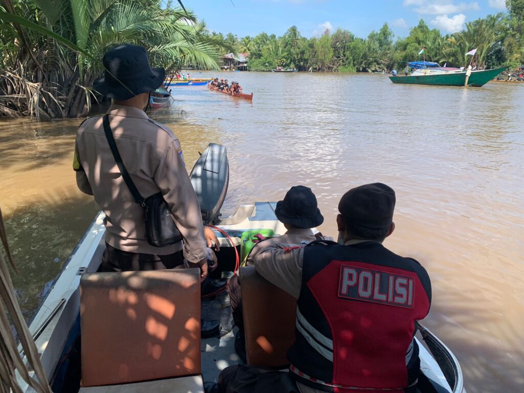 Polsek Aluh-Aluh Amankan Jalannya Kegiatan Kampanye Di Desa Pemurus