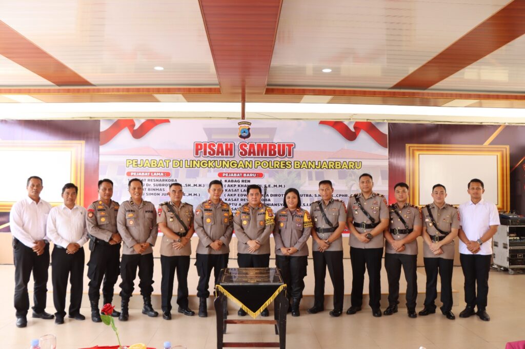 Polres Banjarbaru Gelar Upacara Serah Terima Jabatan, Kukuhkan Empat Pejabat Baru