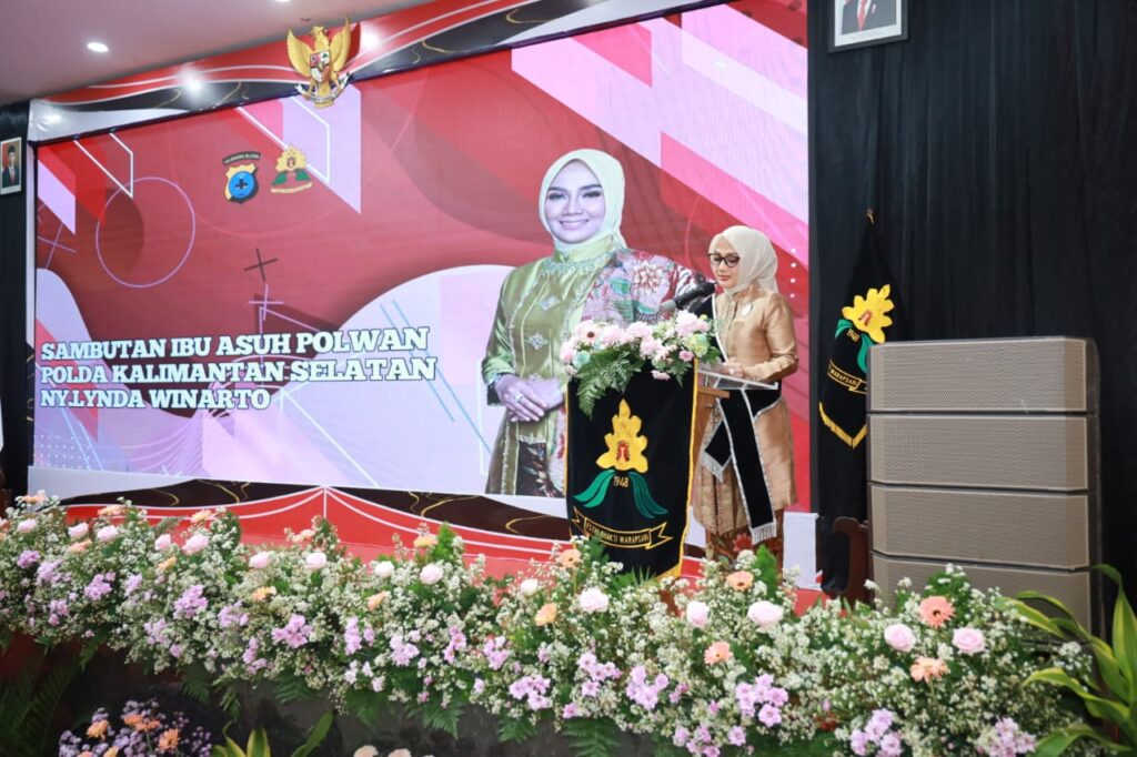Polda Kalsel Kukuhkan Ny. Lynda Winarto Sebagai Ibu Asuh Polwan Polda Kalsel