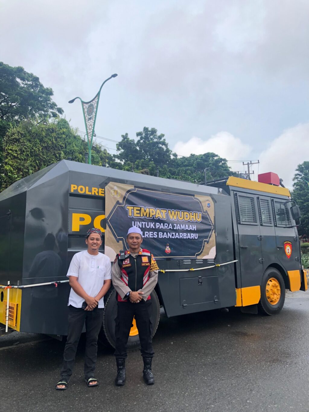 Polres Banjarbaru Siapkan Kendaraan AWC Untuk Wudhu Jamaah Haul Abah Guru Sekumpul