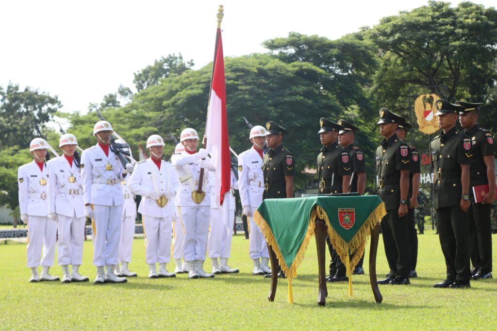Kapolres Banjarbaru Hadiri Upacara Penutupan Pendidikan Bintara TNI AD T.A. 2023