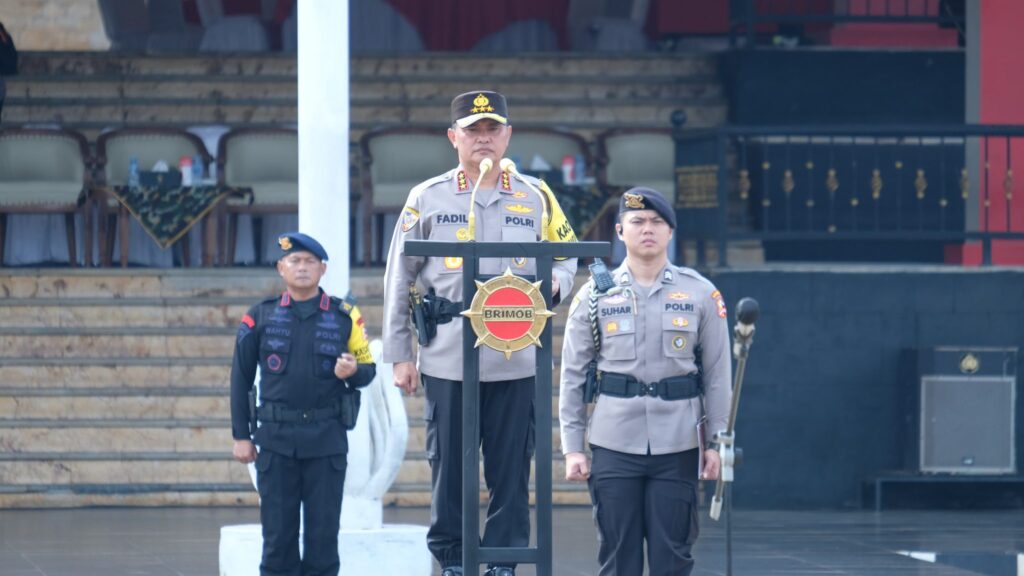 Kabaharkam-Gelar-Apel-Pasukan-scaled