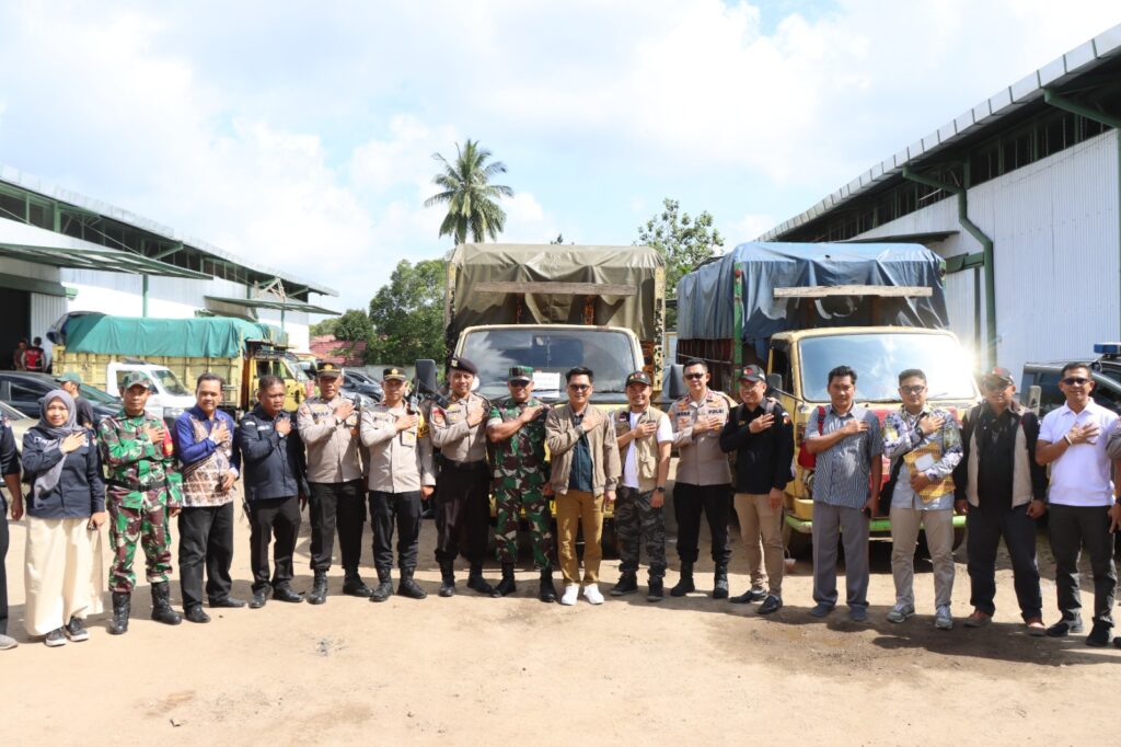 Polres Banjarbaru Kawal Ketat Distribusi Logistik Pemilu 2024 Ke Kecamatan Beruntung Baru