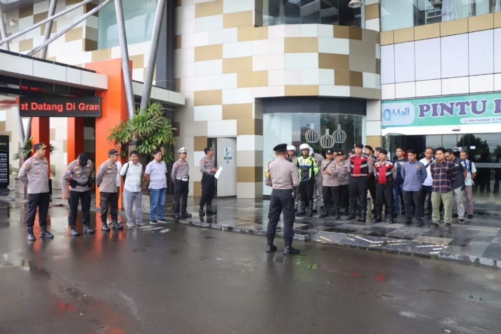 Polres Banjarbaru Amankan Rapat Pleno Rekapitulasi Hasil Penghitungan Suara Pemilu 2024