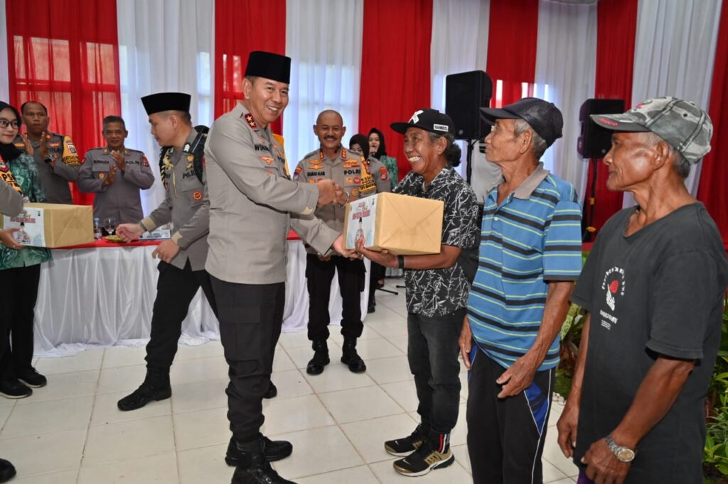 Kapolda Kalsel Irjen Pol Winarto “Jumat Curhat” Bersama Warga Kabupaten Banjar