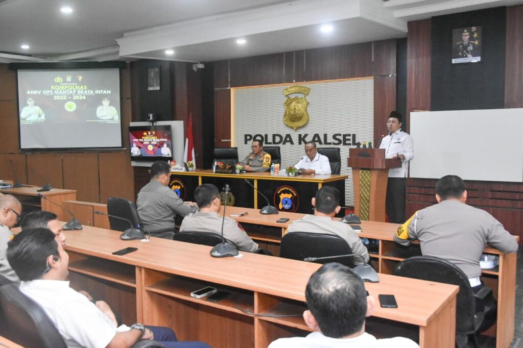 Kompolnas Lakukan Anev Pengamanan Pemilu Serentak Diwilayah Polda Kalsel