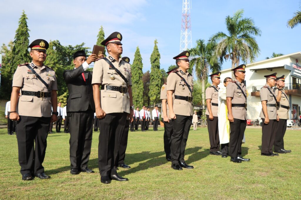 Rotasi Jabatan, Kapolres Banjarbaru Pimpin Sertijab Lima Pejabatnya