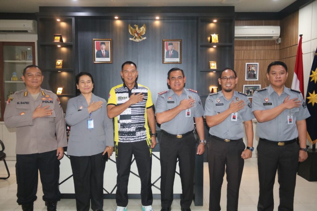 Kapolda Kalsel Lakukan Kunjungan Silaturahmi ke Kanwil Kemenkumham Kalsel
