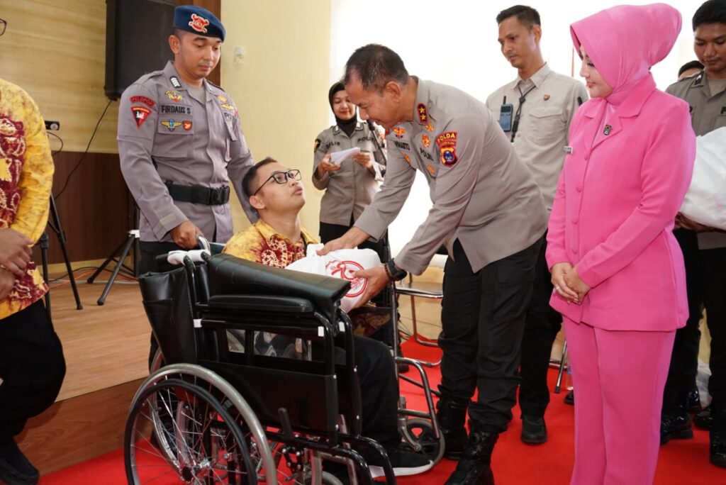 Polda Kalsel Gelar Bakti Kesehatan Hari Bhayangkara ke-78 di Panti Rehabilitasi Sosial Penyandang Disabilitas